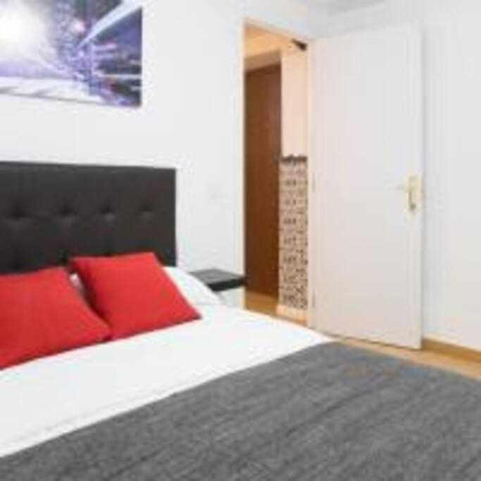 Apartamento Sotano En Gran Via Madrid Apartment Exterior photo