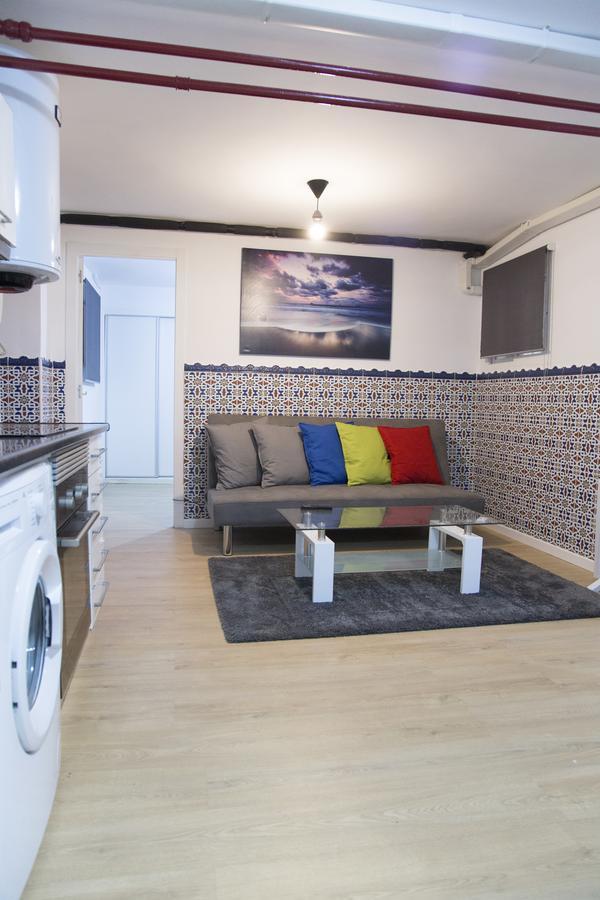 Apartamento Sotano En Gran Via Madrid Exterior photo